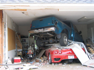 Illustration for article titled Thirty Vehicular "You're Doing It Wrong" Moments